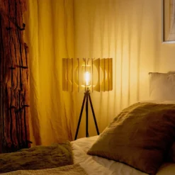 ATELIER LOUPIOTE Lampadaire liseuse Angèle Pieds bois
