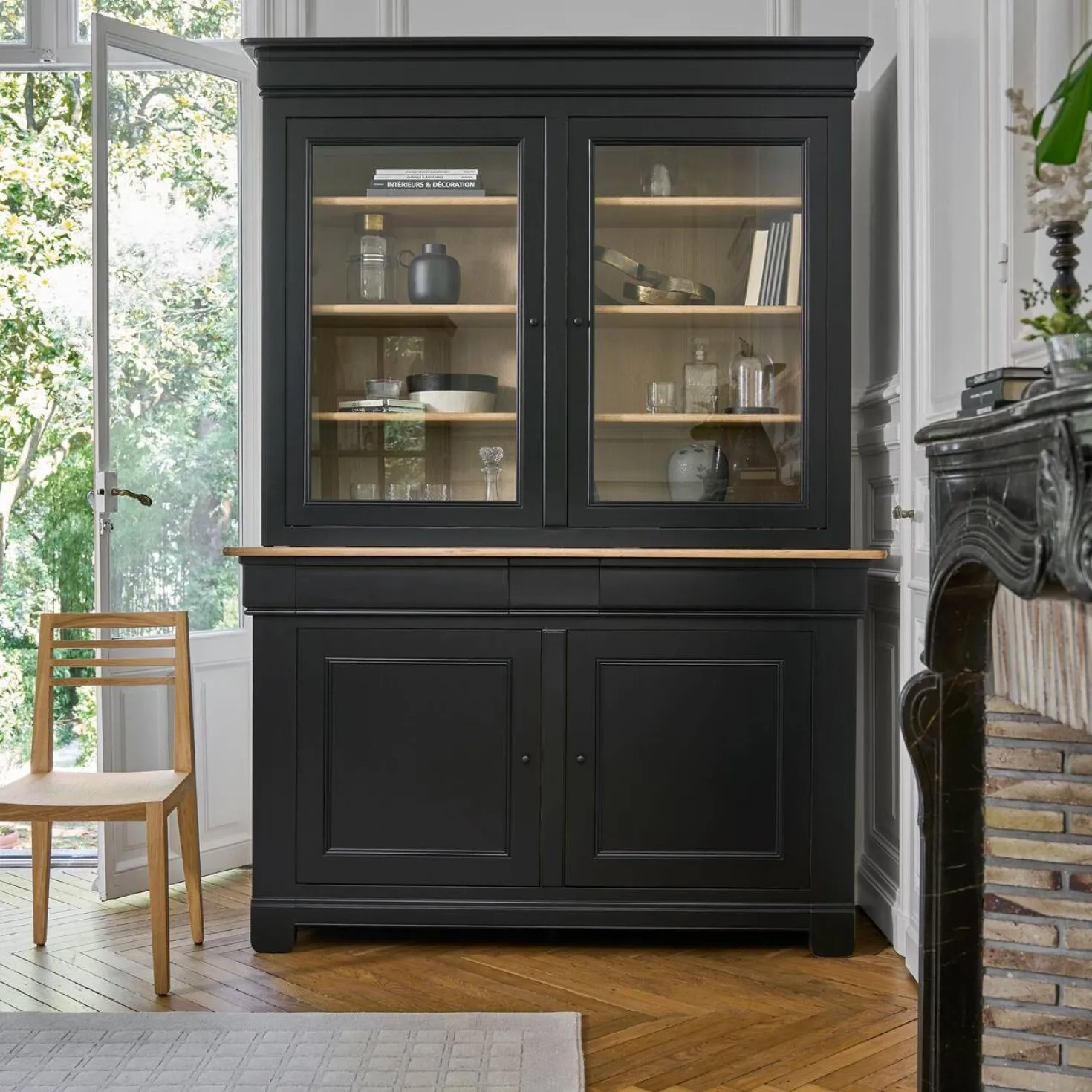Buffet vaisselier bois massif 4 portes 3 tiroirs Embellie