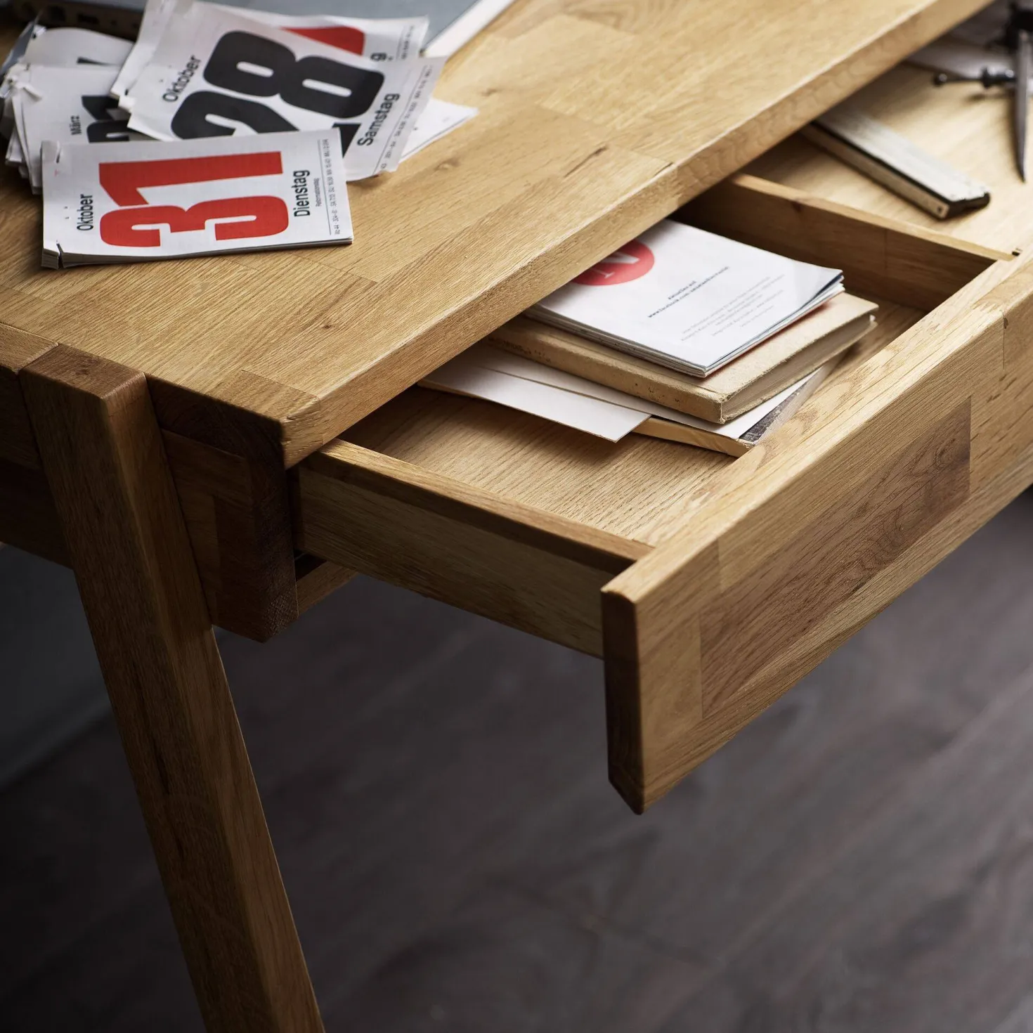 Bureau avec tablette en chêne massif Cyriel