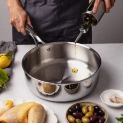 CRISTEL Sauteuse à bord droit inox 24cm CASTEL PRO 5 ply + couvercle en verre