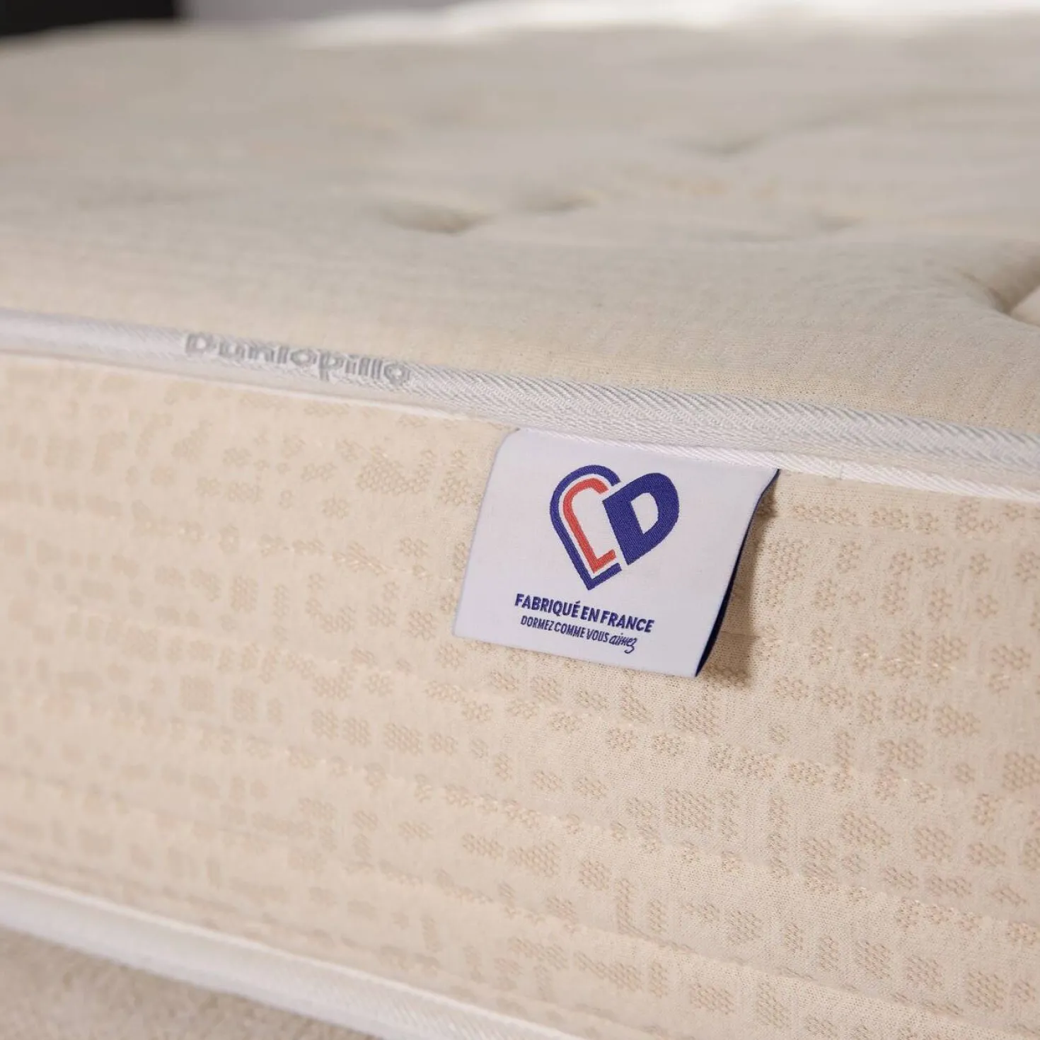 DUNLOPILLO Matelas latex d'origine naturelle 22 cm Hévéane