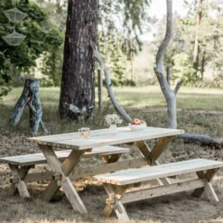 EKJU Table de Pique-nique avec 2 Bancs en Bois Emeline