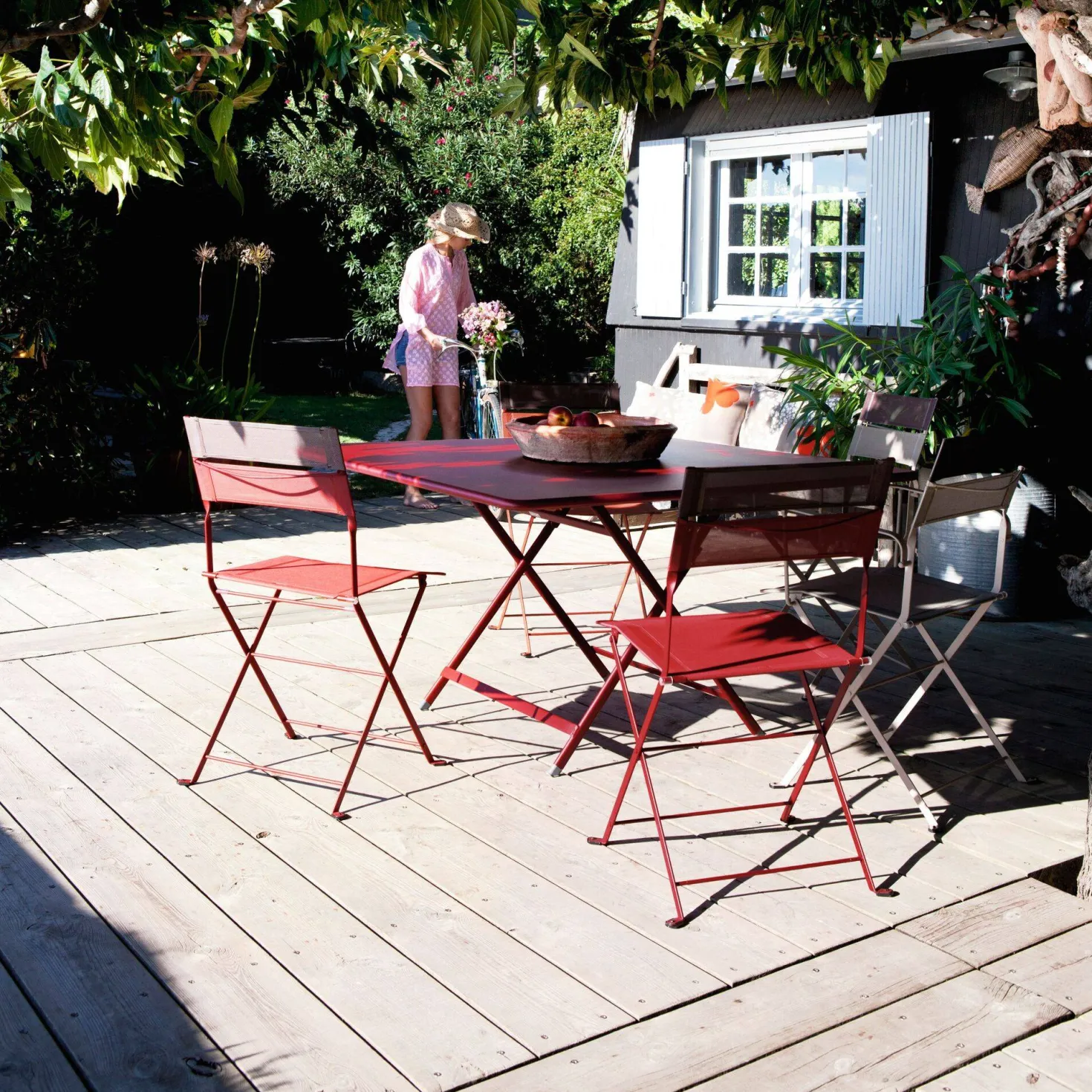 FERMOB Table Carrée Pliante 128 x 128 cm Caractère en Acier