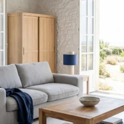 Lampe à poser tissu bleu et blanc Swan