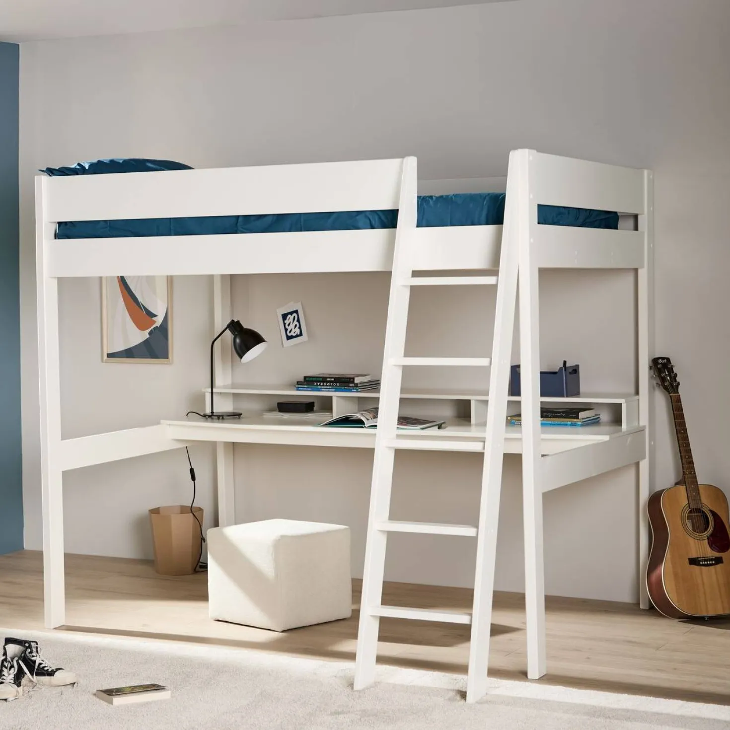 Lit mezzanine 140 x 190 cm bois massif avec bureau en option Timon