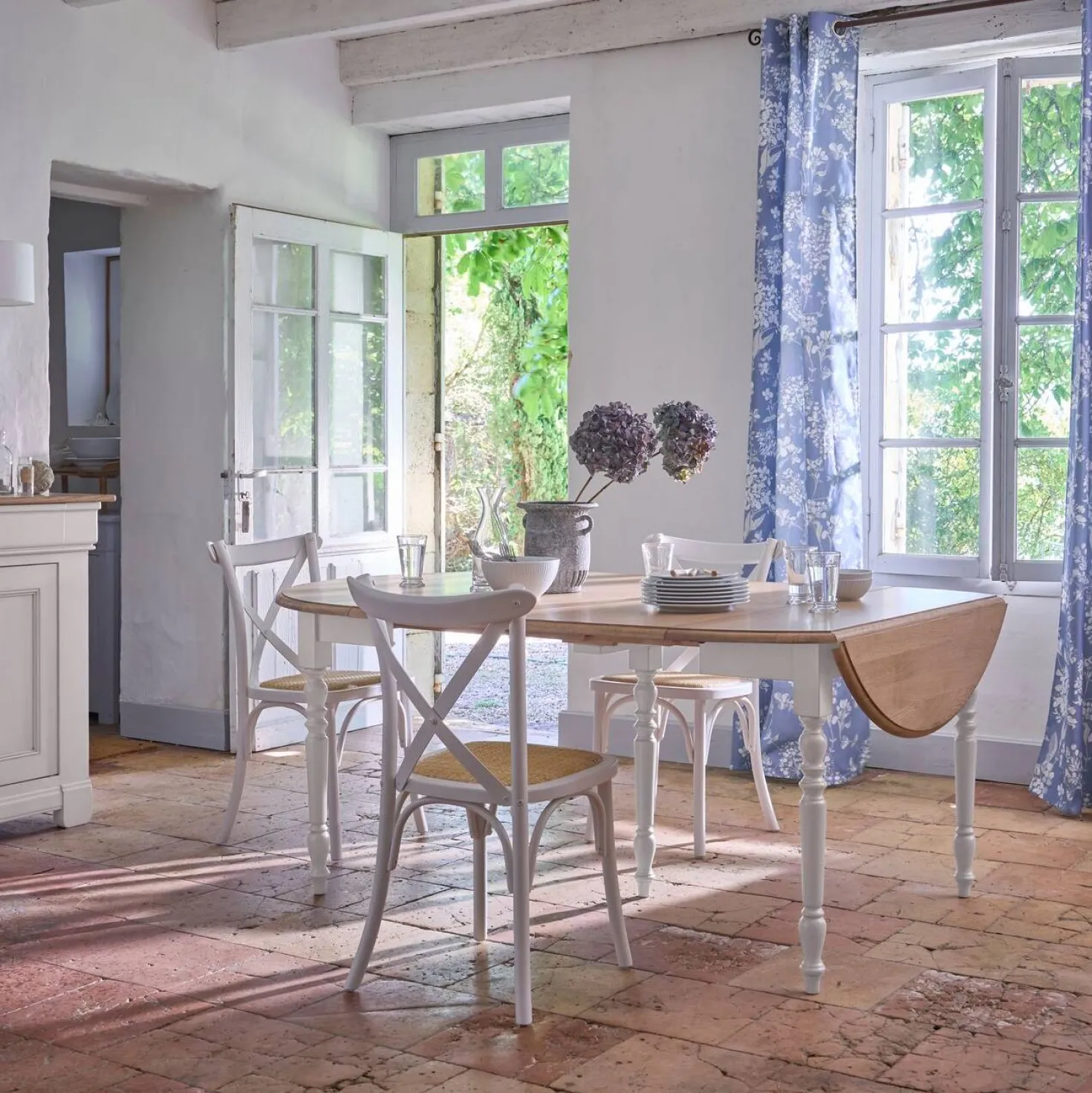 Lot de 2 chaises bois blanc et cannage Sophie