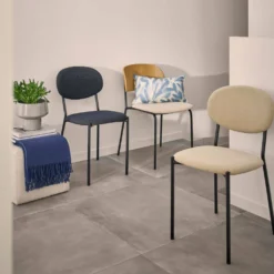 Lot de 2 chaises tissu et bois pieds métal Sofia