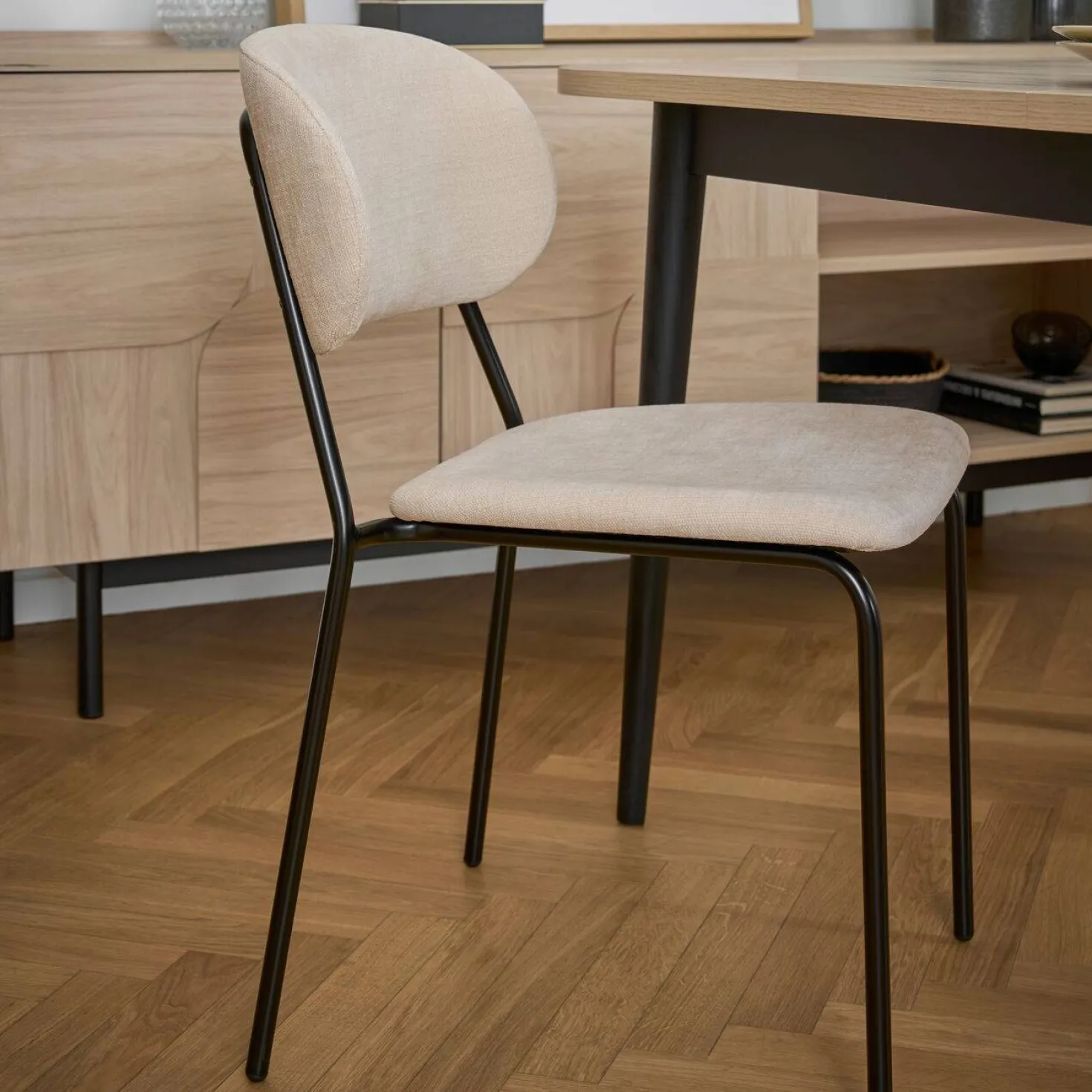 Lot de 6 chaises tissu pieds métal Sofia