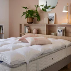 Surmatelas 90% plumettes de Canard et enveloppe coton percale Cali