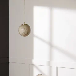 Suspension ronde blanche moucheté en verre soufflé Colline