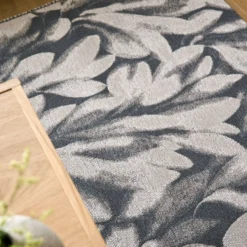 Tapis laine motif végétal Plantain